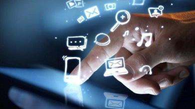 想開發個軟件,是自己組織團隊好還是外包給軟件公司?